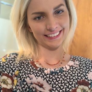 Meet your Posher, Hailey